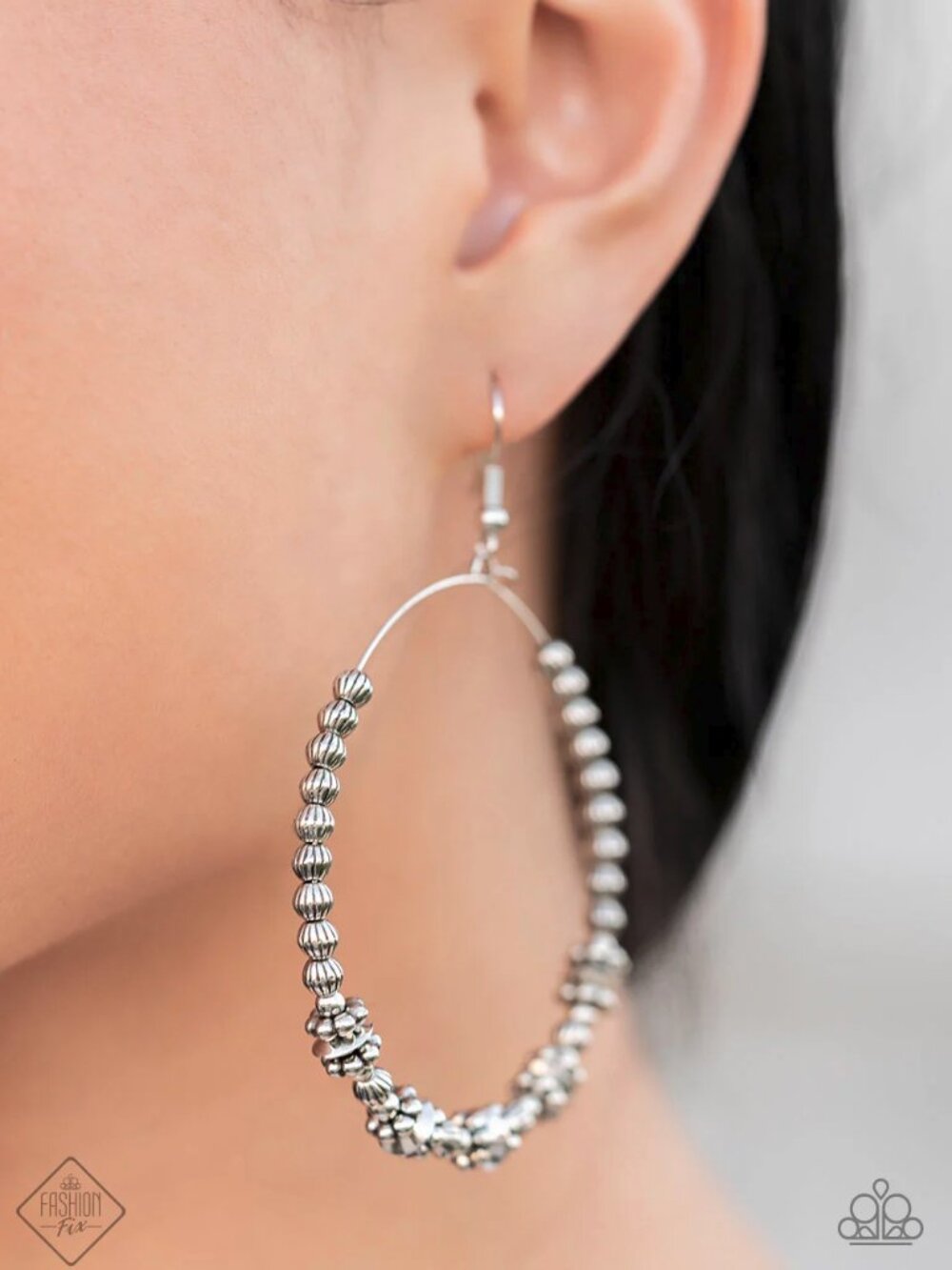 Paparazzi Jewelry Accessories - Simple Synchrony - Silver Earrings - Vintage